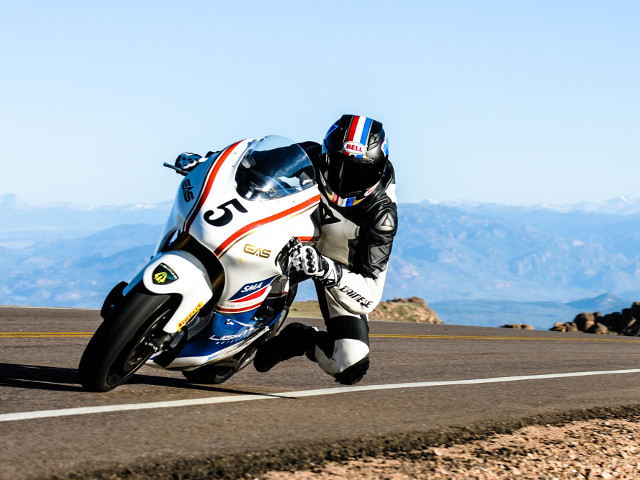 Carlin Dunne su Lightning Electric Superbike vince al Pikes Peak 2013