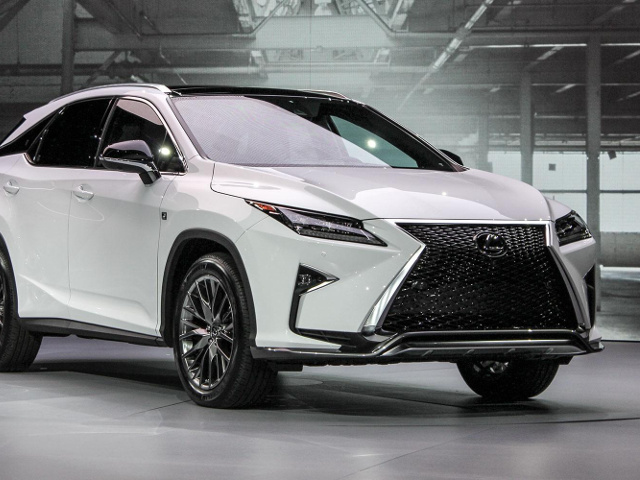 Lexus RX, auto ibrida