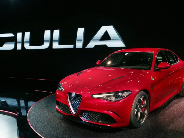Alfa Romeo Giulia: in futuro anche ibrida?