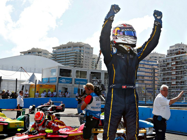 Buemi vince la gara di Formula E in Uruguay