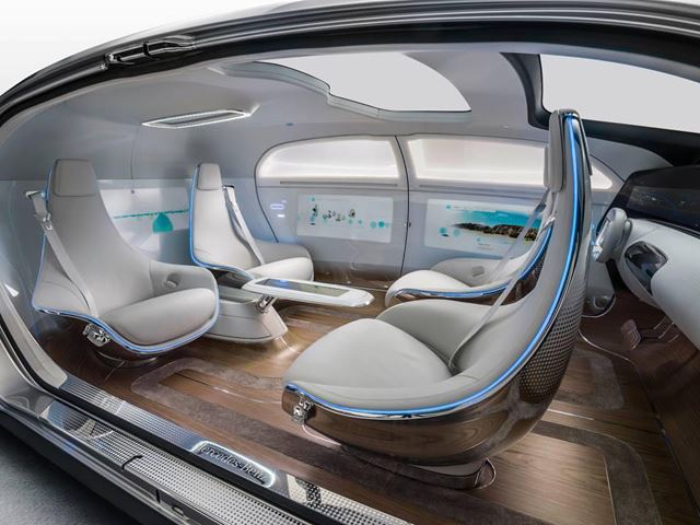 Mercedes F 015, il futuro è realtà