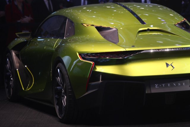 Concept DS E-Tense al Salone di Ginevra 2016, frecce