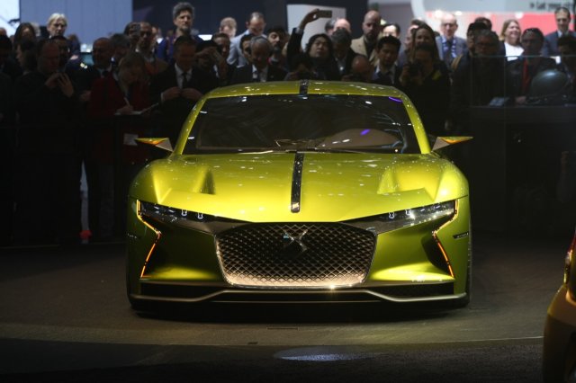 Concept DS E-Tense al Salone di Ginevra 2016, vista frontale